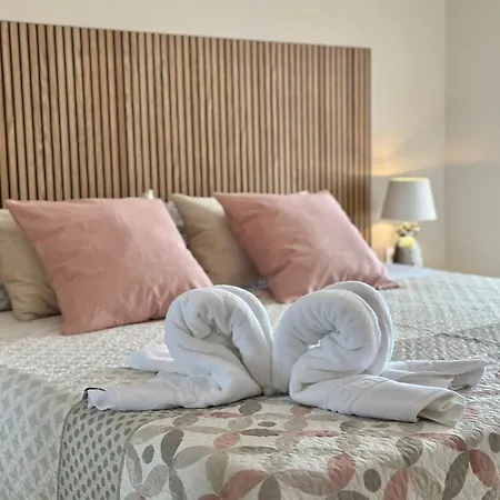 Torres De Yomely -y3a * Playa de las Américas