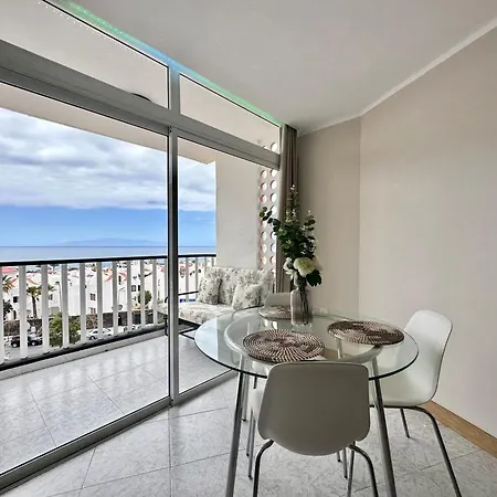 Torres De Yomely -y3a Playa de las Américas