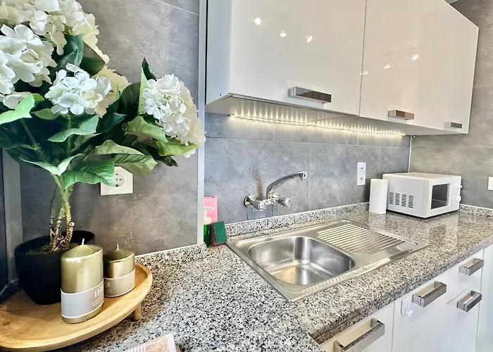 Torres De Yomely -y3a 公寓 *