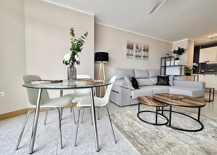 Torres De Yomely -y3a 美洲海滩